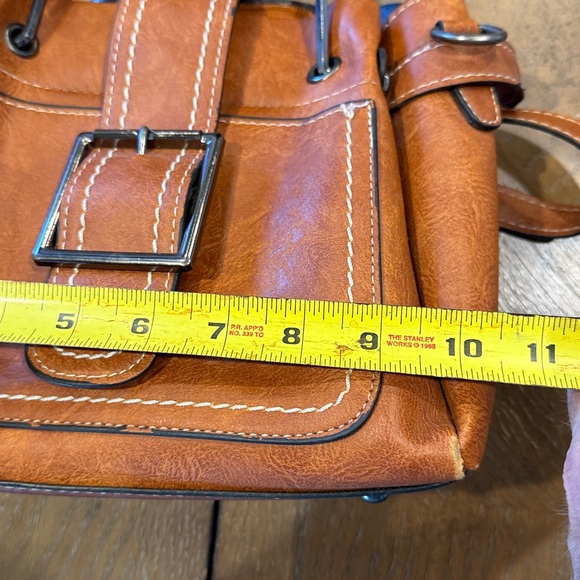 Stylish Brown Real Leather Shoulder Bag from Boutique - Picture 6 of 9